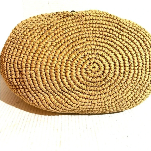 Michael Kors tan straw with gold metallic leather shoulder handbag - Picture 4 of 10